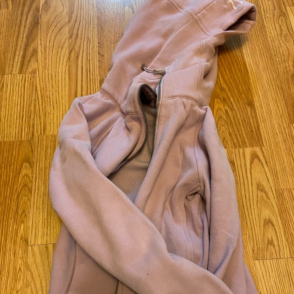 Lululemon sweater